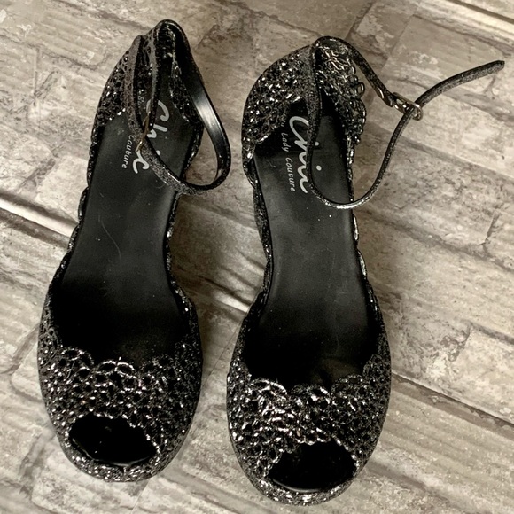 CHIC BY LADY COUTURE: Jelly Textured Sandals - Picture 6 of 8